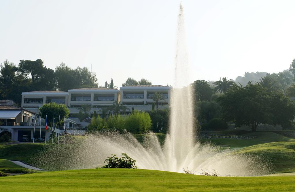 Royal Mougins Golf, Hotel & Spa De Luxe Екстериор снимка